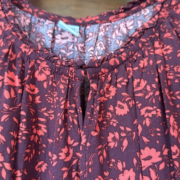 Loose Fit Floral Dress - Picture 6 of 6